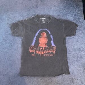 Men medium Graphic Tee!